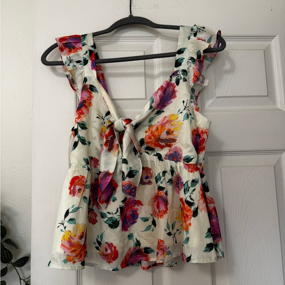 Vici women’s Floral Sleeveless Tie-Front Top SIZE L